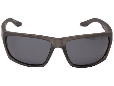 steve madden polarized sunglasses.